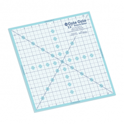 Lori Holt Cute Cuts Trim-it Ruler 11in x 11in 